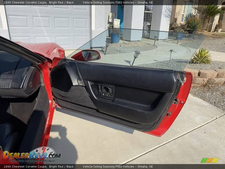 1990 Chevrolet Corvette Coupe Bright Red / Black Photo #8