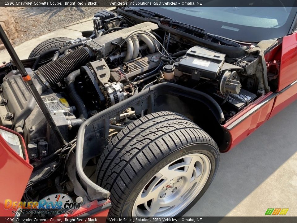 1990 Chevrolet Corvette Coupe Bright Red / Black Photo #11