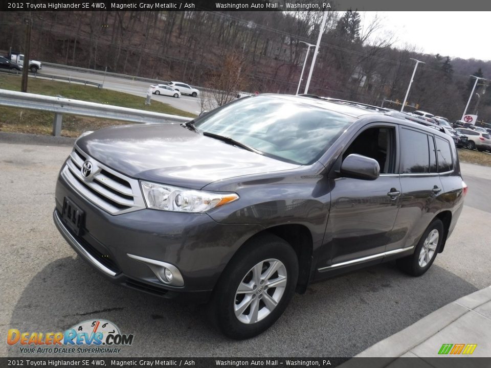 2012 Toyota Highlander SE 4WD Magnetic Gray Metallic / Ash Photo #10