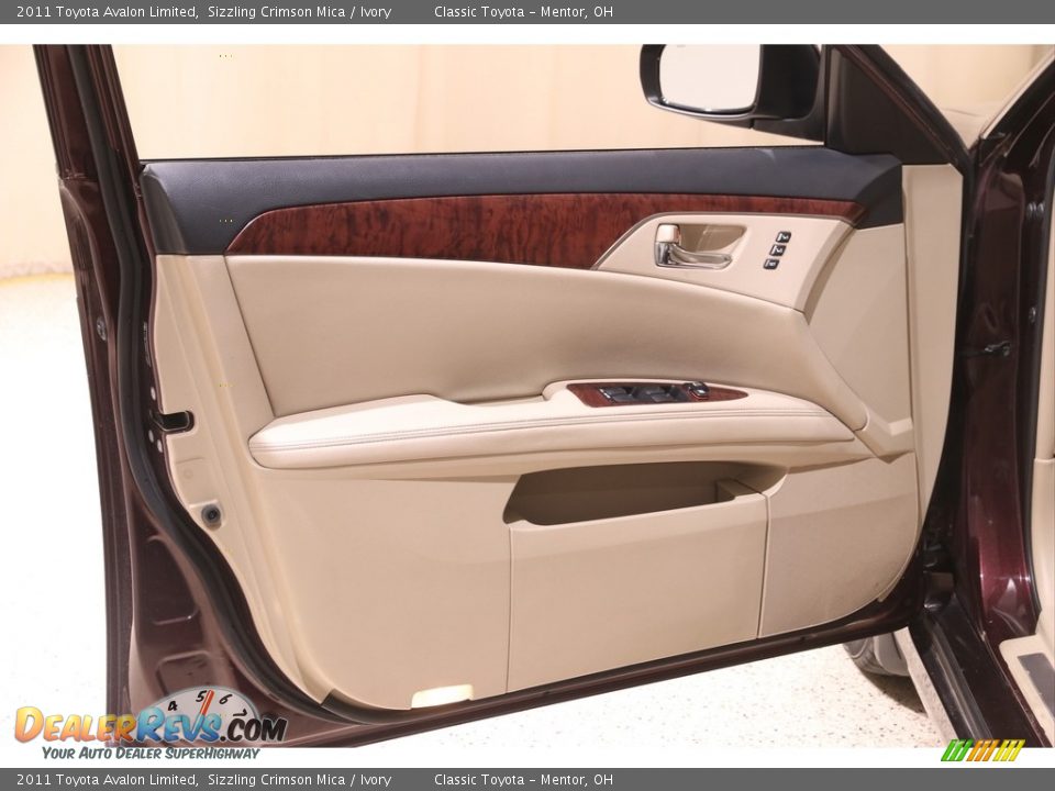 2011 Toyota Avalon Limited Sizzling Crimson Mica / Ivory Photo #4