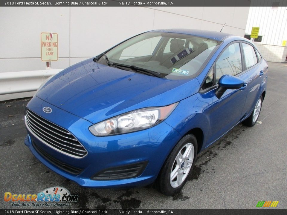 2018 Ford Fiesta SE Sedan Lightning Blue / Charcoal Black Photo #10