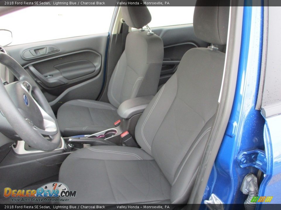 2018 Ford Fiesta SE Sedan Lightning Blue / Charcoal Black Photo #12