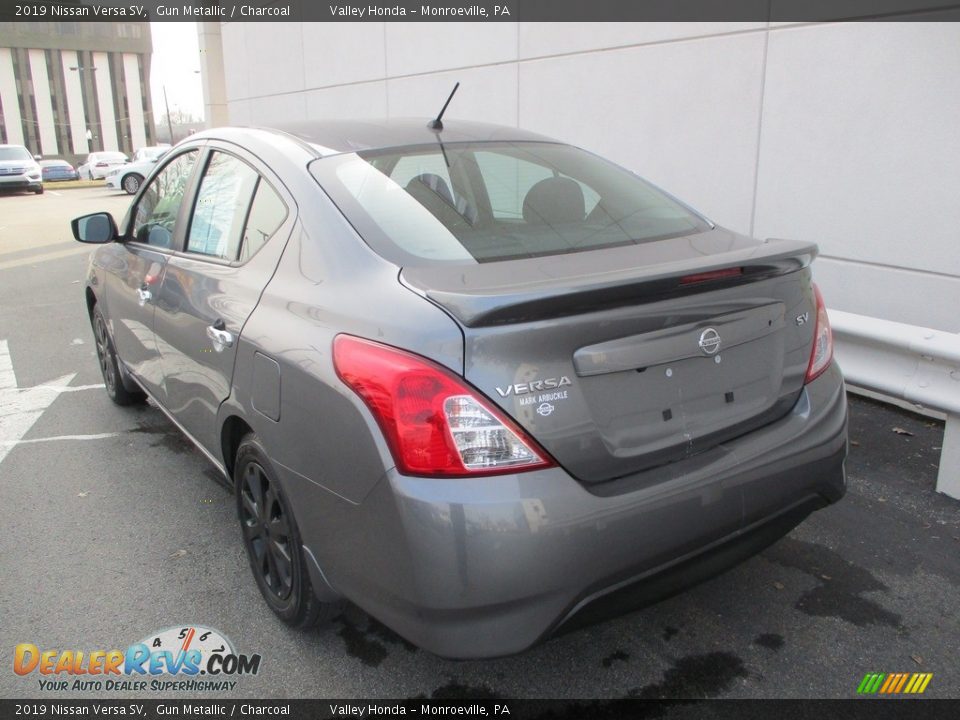 2019 Nissan Versa SV Gun Metallic / Charcoal Photo #3