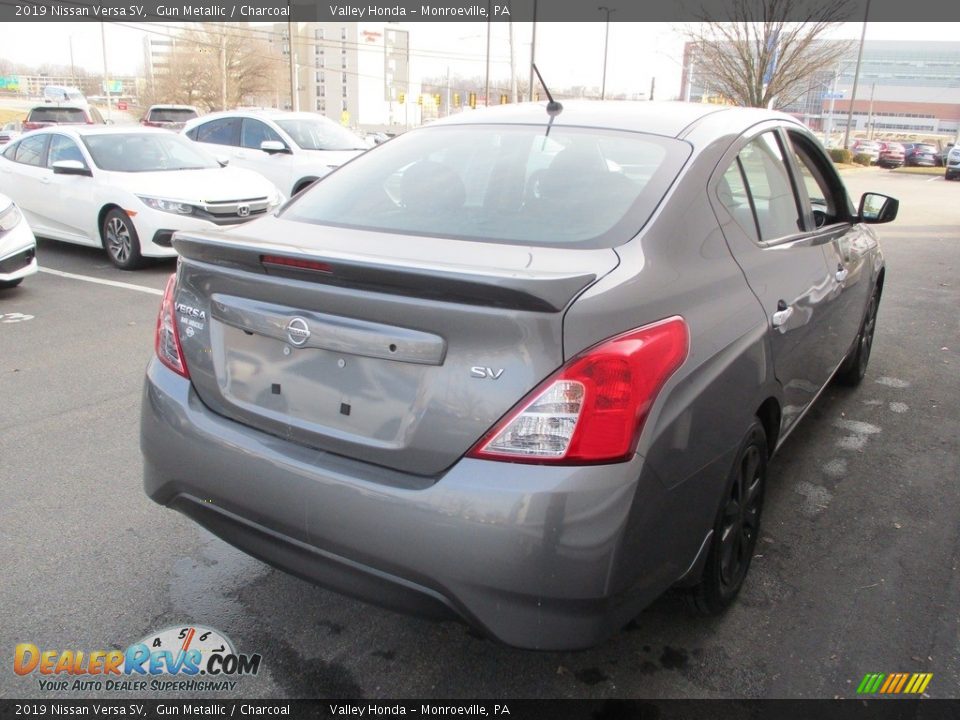 2019 Nissan Versa SV Gun Metallic / Charcoal Photo #5