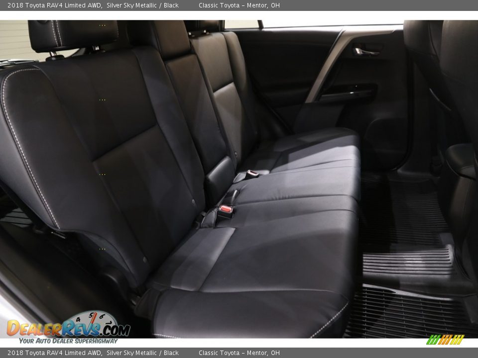 2018 Toyota RAV4 Limited AWD Silver Sky Metallic / Black Photo #16