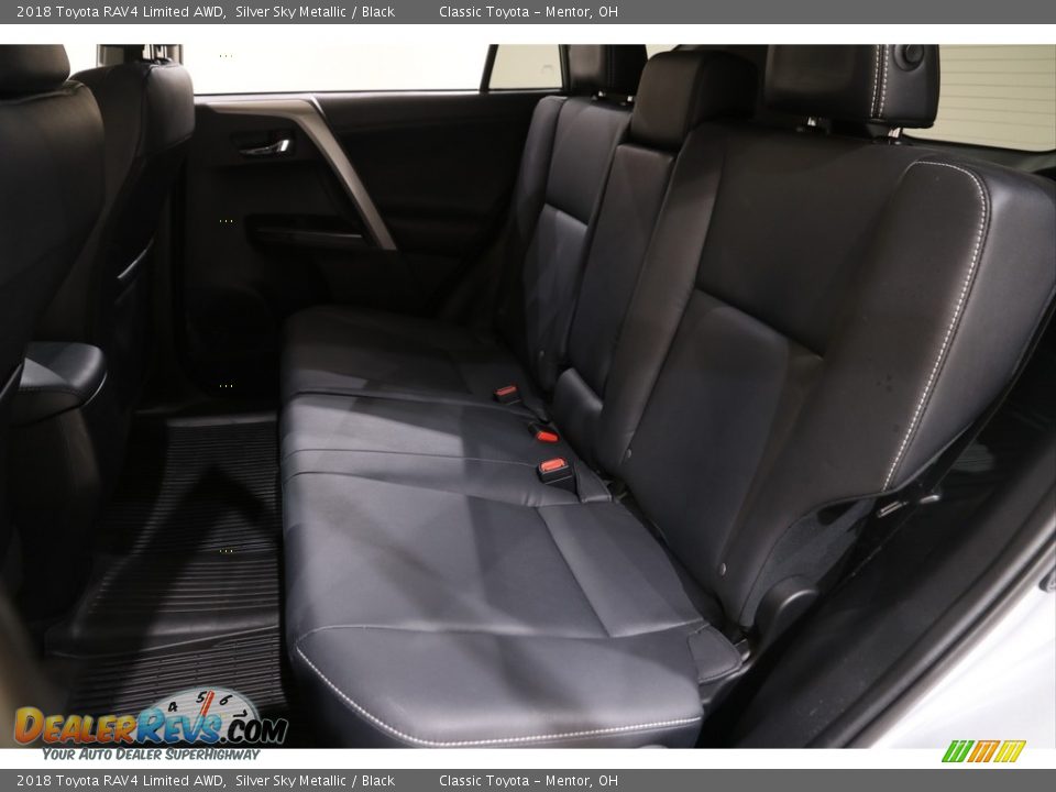 2018 Toyota RAV4 Limited AWD Silver Sky Metallic / Black Photo #17