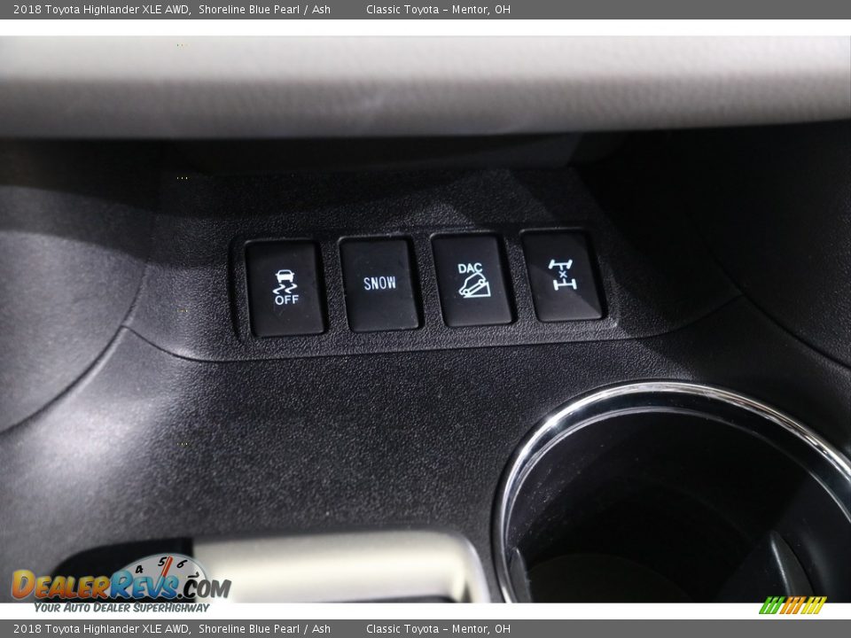 2018 Toyota Highlander XLE AWD Shoreline Blue Pearl / Ash Photo #15