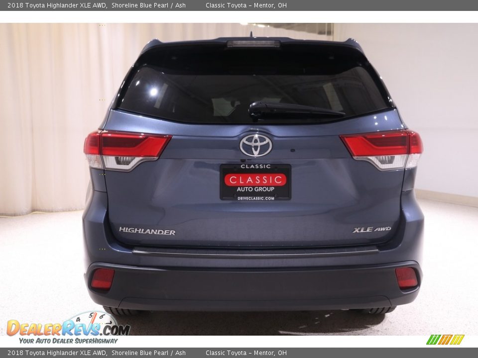 2018 Toyota Highlander XLE AWD Shoreline Blue Pearl / Ash Photo #20
