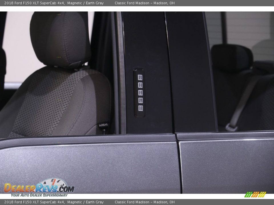 2018 Ford F150 XLT SuperCab 4x4 Magnetic / Earth Gray Photo #4