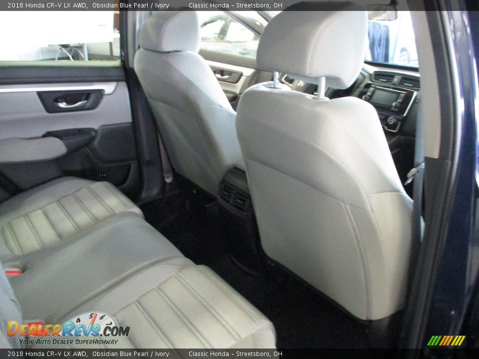2018 Honda CR-V LX AWD Obsidian Blue Pearl / Ivory Photo #18