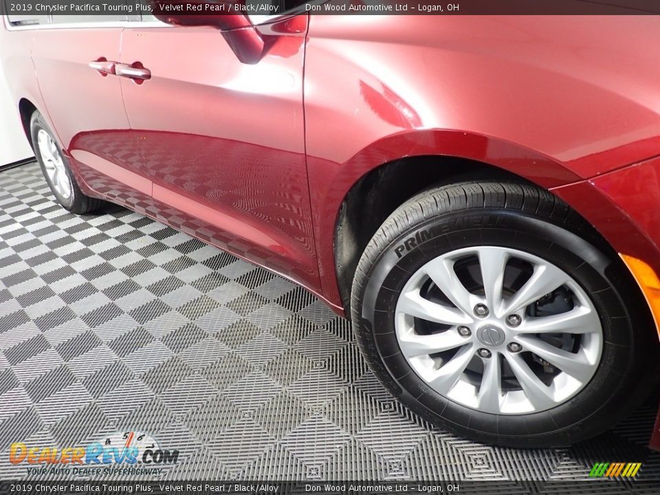 2019 Chrysler Pacifica Touring Plus Velvet Red Pearl / Black/Alloy Photo #5