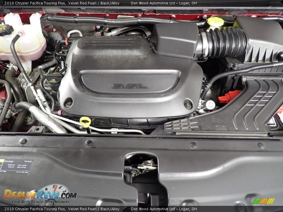 2019 Chrysler Pacifica Touring Plus Velvet Red Pearl / Black/Alloy Photo #8