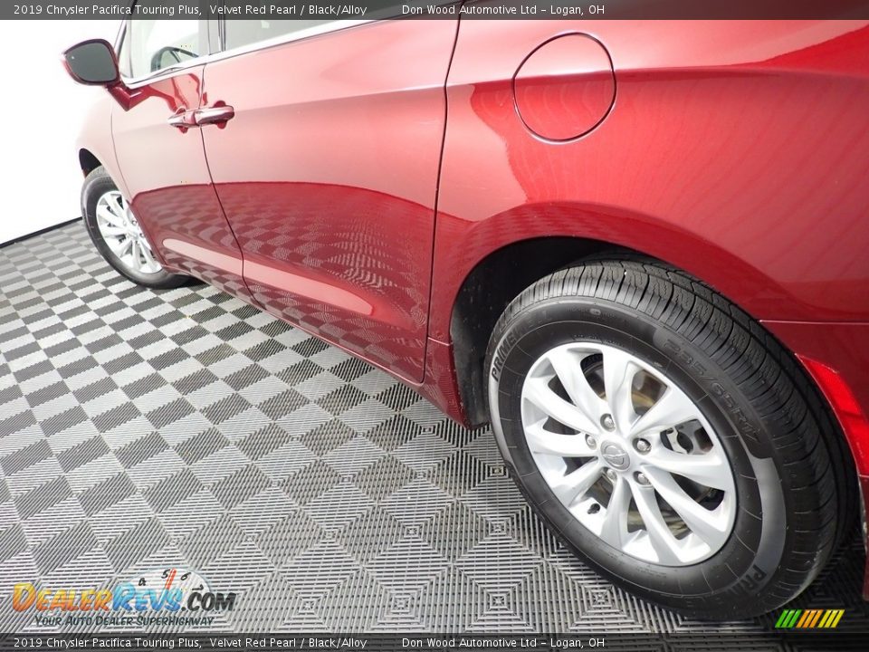 2019 Chrysler Pacifica Touring Plus Velvet Red Pearl / Black/Alloy Photo #11