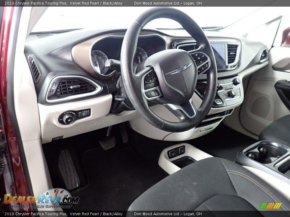 2019 Chrysler Pacifica Touring Plus Velvet Red Pearl / Black/Alloy Photo #33