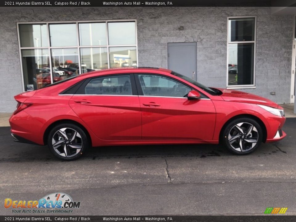 2021 Hyundai Elantra SEL Calypso Red / Black Photo #2