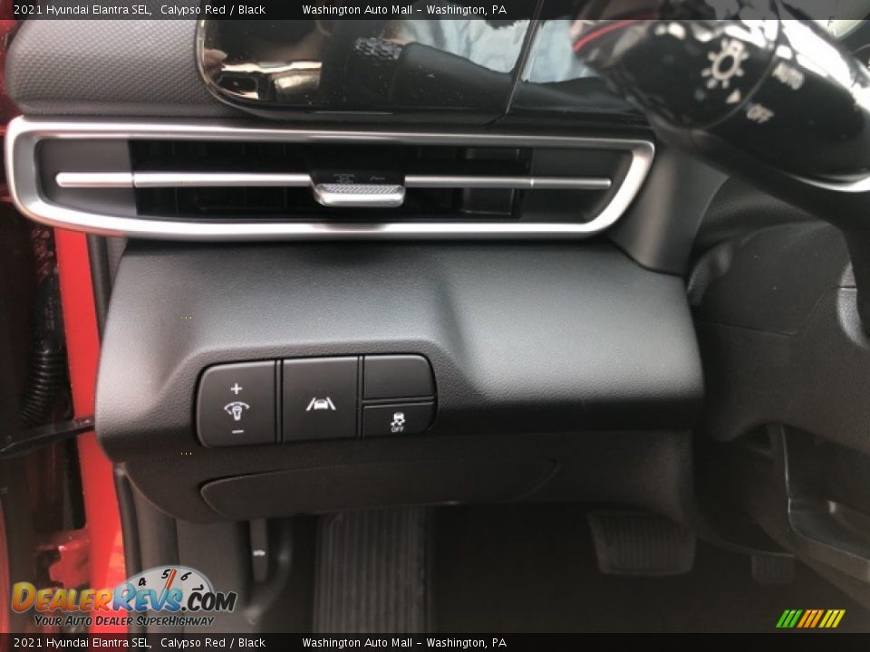 2021 Hyundai Elantra SEL Calypso Red / Black Photo #13