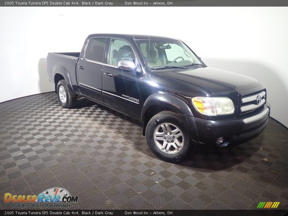 2005 Toyota Tundra SR5 Double Cab 4x4 Black / Dark Gray Photo #2