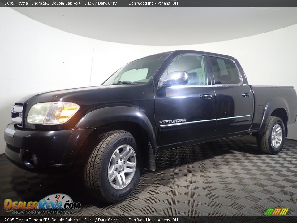 2005 Toyota Tundra SR5 Double Cab 4x4 Black / Dark Gray Photo #7