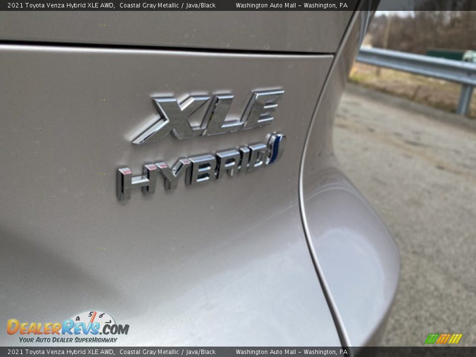 2021 Toyota Venza Hybrid XLE AWD Coastal Gray Metallic / Java/Black Photo #22