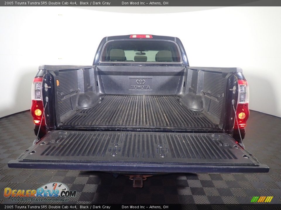 2005 Toyota Tundra SR5 Double Cab 4x4 Black / Dark Gray Photo #13