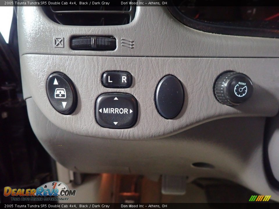 2005 Toyota Tundra SR5 Double Cab 4x4 Black / Dark Gray Photo #27