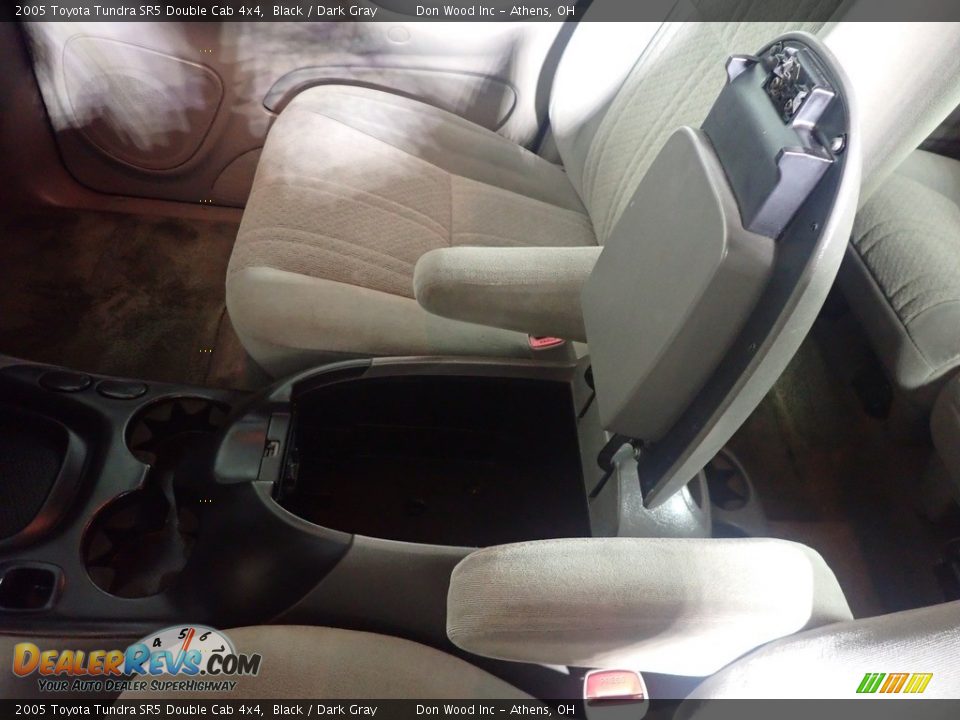 2005 Toyota Tundra SR5 Double Cab 4x4 Black / Dark Gray Photo #29
