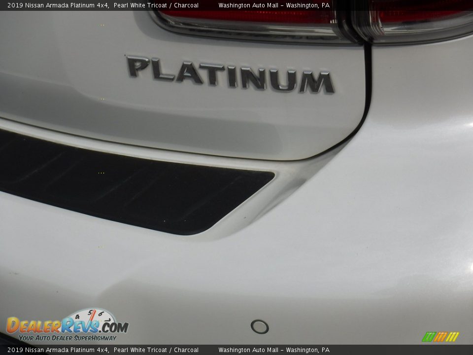 2019 Nissan Armada Platinum 4x4 Pearl White Tricoat / Charcoal Photo #16