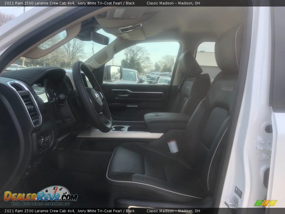2021 Ram 1500 Laramie Crew Cab 4x4 Ivory White Tri-Coat Pearl / Black Photo #2