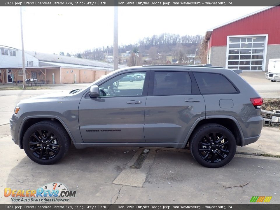 2021 Jeep Grand Cherokee Laredo 4x4 Sting-Gray / Black Photo #3