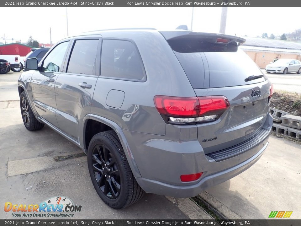 2021 Jeep Grand Cherokee Laredo 4x4 Sting-Gray / Black Photo #4