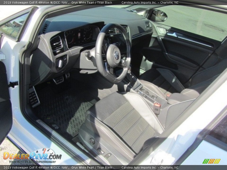 2019 Volkswagen Golf R 4Motion W/DCC. NAV. Oryx White Pearl / Titan Black Photo #17