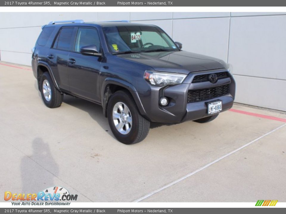 2017 Toyota 4Runner SR5 Magnetic Gray Metallic / Black Photo #2