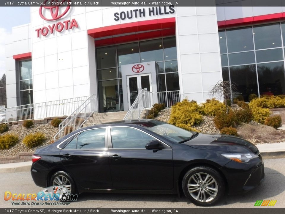 2017 Toyota Camry SE Midnight Black Metallic / Black Photo #2