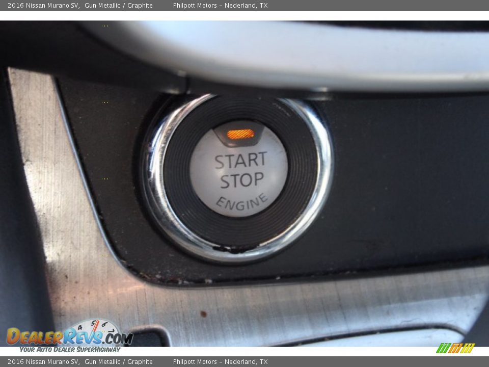Controls of 2016 Nissan Murano SV Photo #16