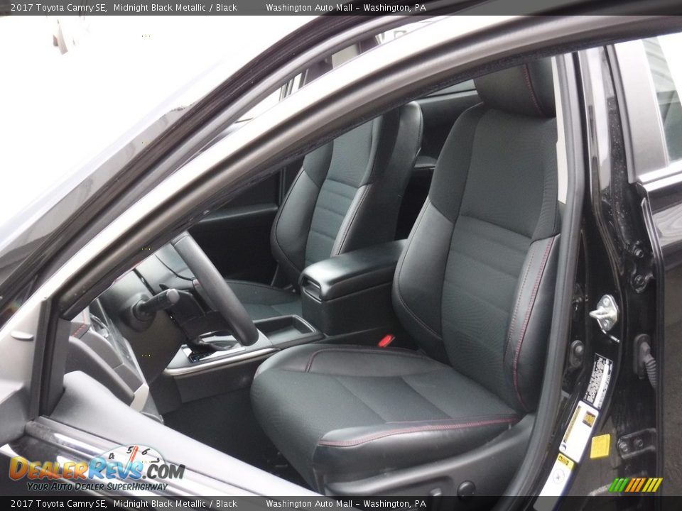 2017 Toyota Camry SE Midnight Black Metallic / Black Photo #18