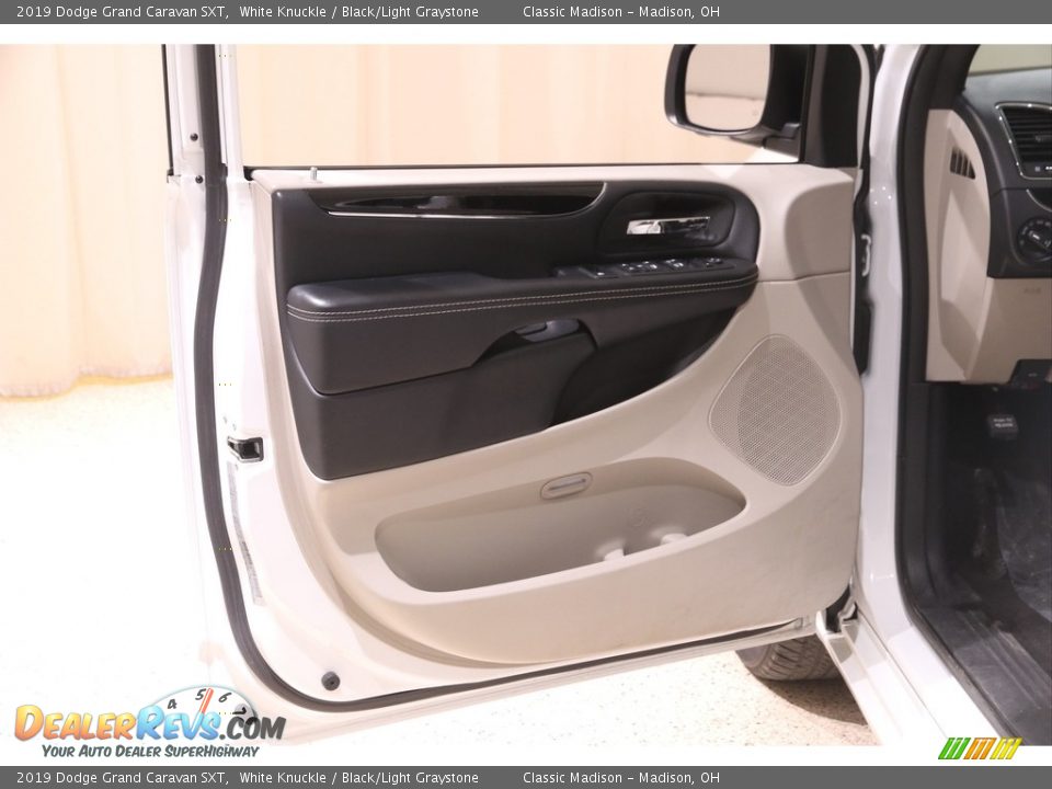 2019 Dodge Grand Caravan SXT White Knuckle / Black/Light Graystone Photo #4