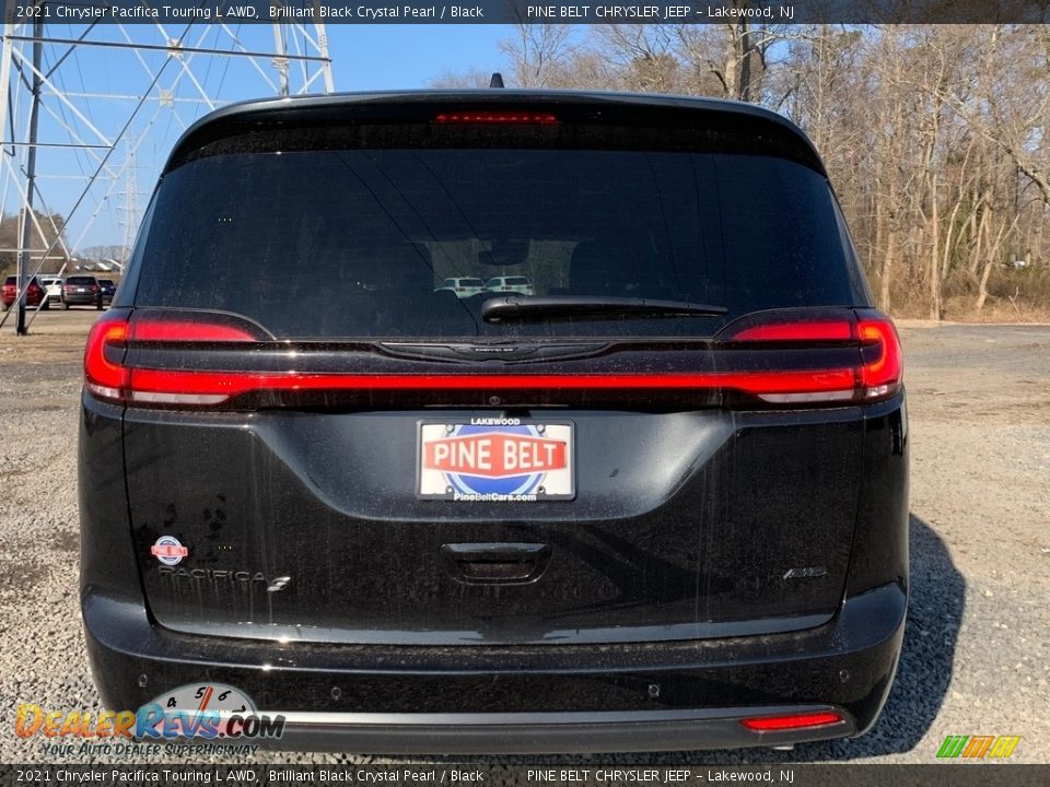 2021 Chrysler Pacifica Touring L AWD Brilliant Black Crystal Pearl / Black Photo #5