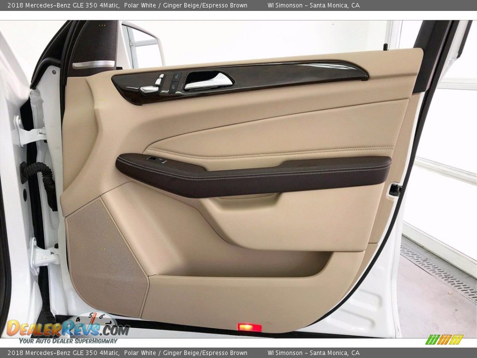 Door Panel of 2018 Mercedes-Benz GLE 350 4Matic Photo #27