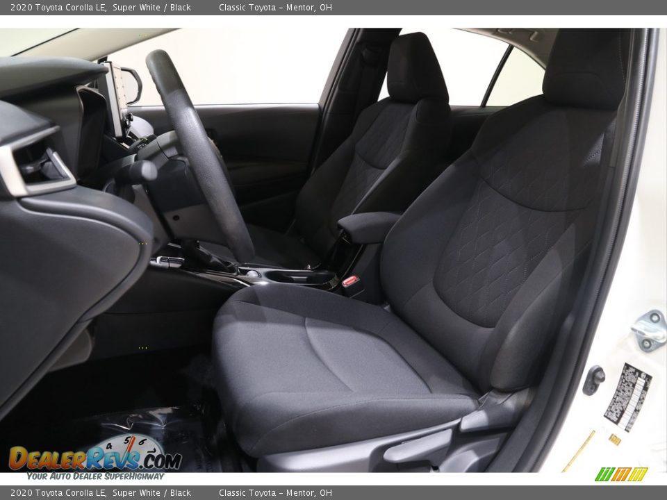 2020 Toyota Corolla LE Super White / Black Photo #5