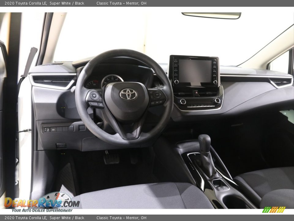 2020 Toyota Corolla LE Super White / Black Photo #6
