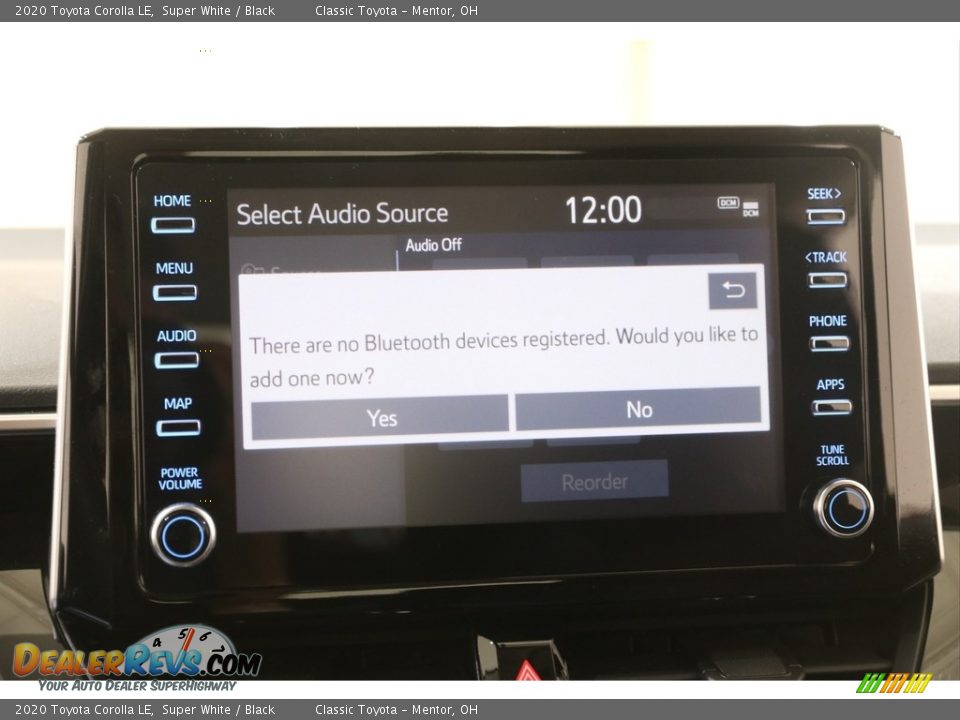 2020 Toyota Corolla LE Super White / Black Photo #11