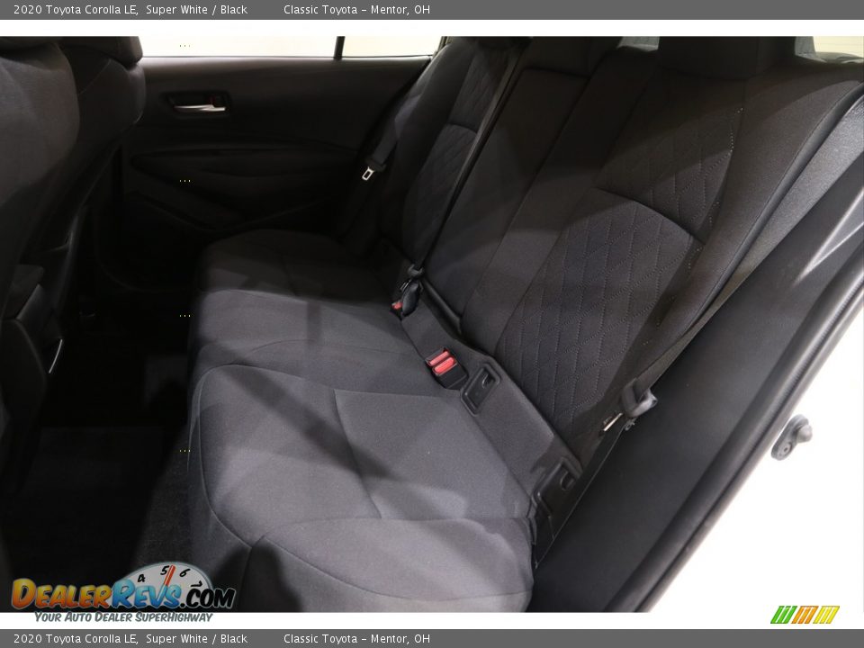 2020 Toyota Corolla LE Super White / Black Photo #16
