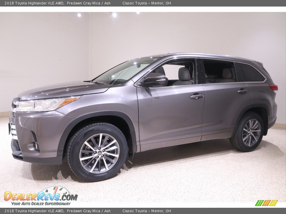 2018 Toyota Highlander XLE AWD Predawn Gray Mica / Ash Photo #3