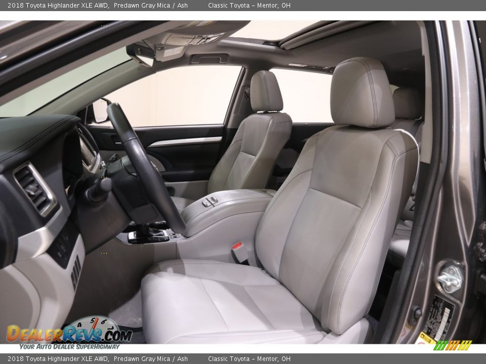 2018 Toyota Highlander XLE AWD Predawn Gray Mica / Ash Photo #5