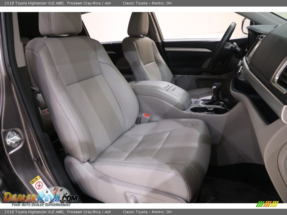 2018 Toyota Highlander XLE AWD Predawn Gray Mica / Ash Photo #15