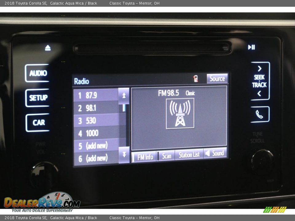 2018 Toyota Corolla SE Galactic Aqua Mica / Black Photo #10