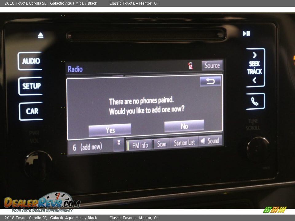 2018 Toyota Corolla SE Galactic Aqua Mica / Black Photo #11