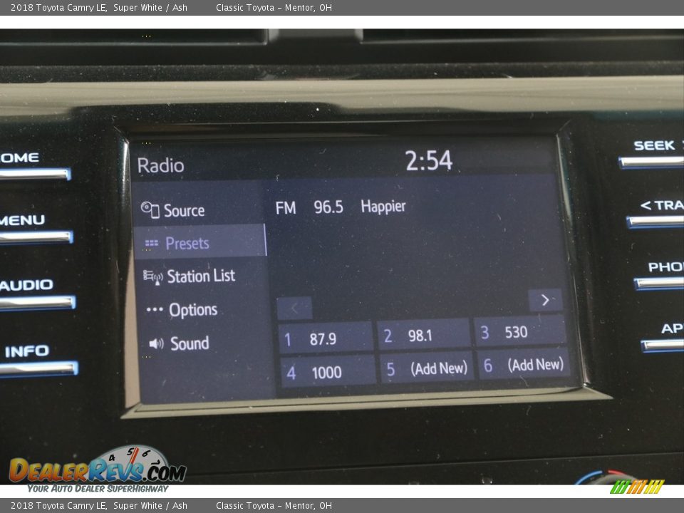 2018 Toyota Camry LE Super White / Ash Photo #10