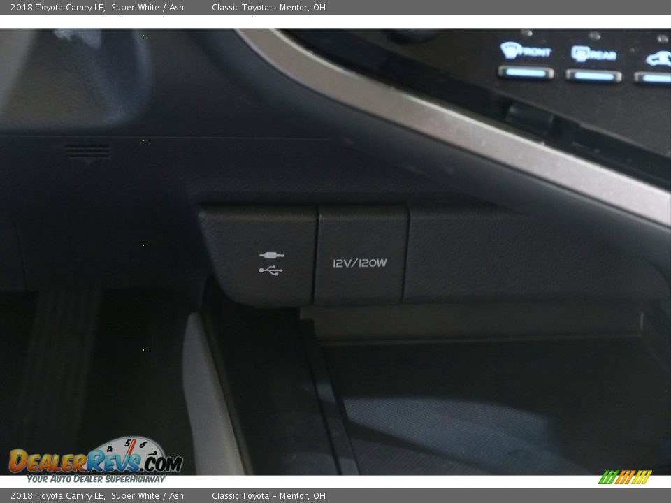 2018 Toyota Camry LE Super White / Ash Photo #13