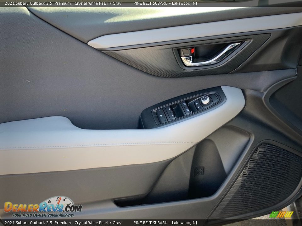 2021 Subaru Outback 2.5i Premium Crystal White Pearl / Gray Photo #13